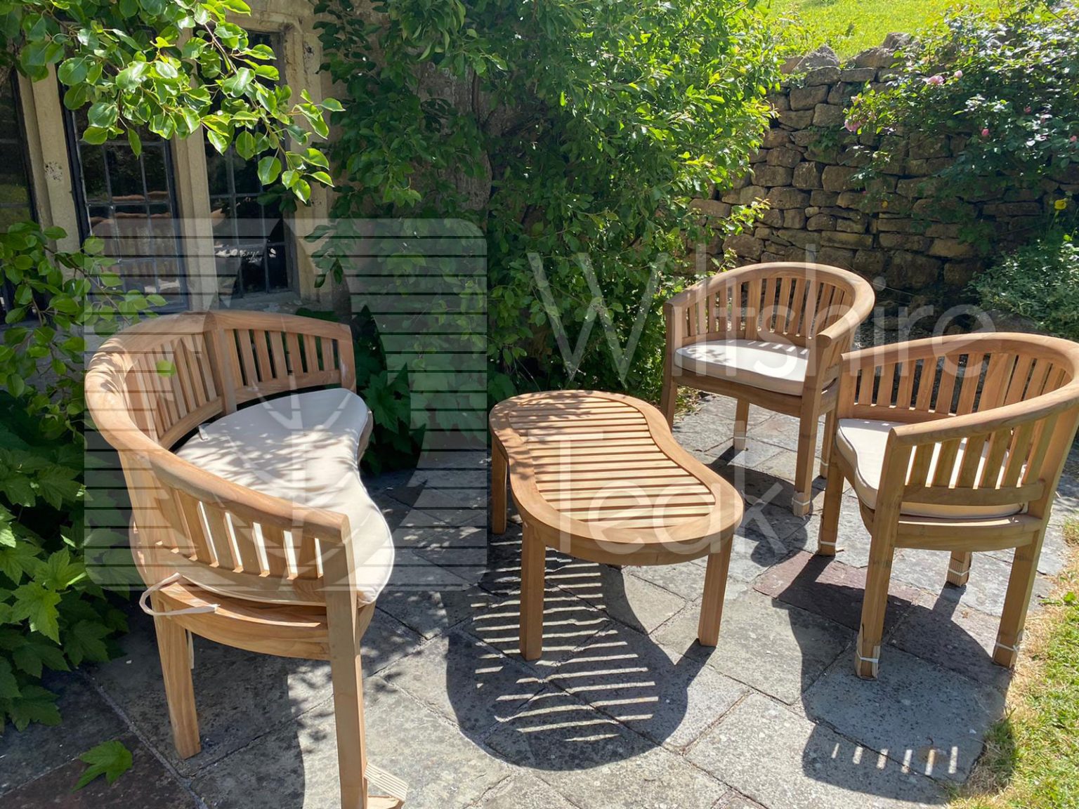 Peanut Bench Wiltshire Teak